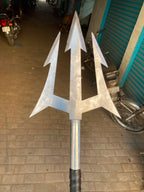 Handcrafted Decorative Arrow Replica – J2 Steel Style, Carbon Steel & Leather-Wrapped Handle